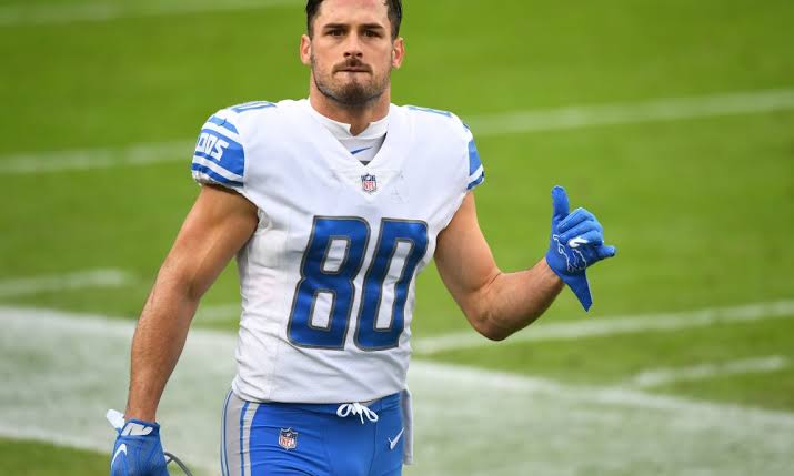 Danny Amendola: Biography, Girlfriend, Family, Age, Height, Net Worth, Nationality, Ethnicity